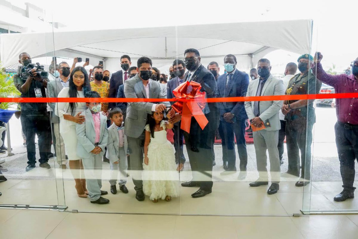 Ramnaresh Sarwan, his family and President Irfaan Ali presided over the ceremonial ribbon cutting at the opening yesterday (Office of the President photo)