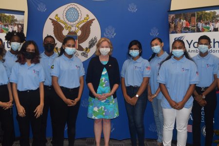 US Ambassador Sarah-Ann Lynch (centre) with the youth ambassadors (US Embassy photo)