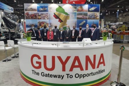 The Guyana delegation with US Ambassador Sarah-Ann Lynch at the Houston conference (Department of Public Information photo)