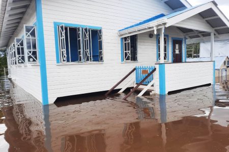 The height of water level in Eteringbang after intense rainfall
