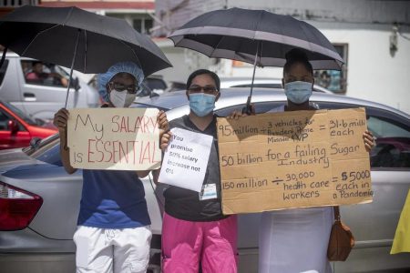 Health workers during a protest last year (Sta-broek News file photo)