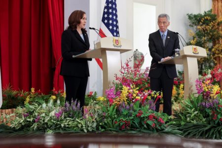U.S. Vice President Kamala Harris and Singapore's Prime Minister Lee Hsien Loong hold a joint news conference in Singapore, August 23, 2021. REUTERS/Evelyn Hockstein/Pool