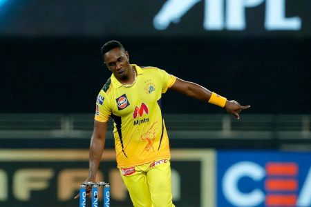 Veteran Dwayne Bravo yesterday reinforced his T20 death bowling credentials taking two wickets in the final over where he conceded just three runs as the Chennai Super Kings defeated the Mumbai Indians in their El Classico as the Indian Premier League resumed after a four month hiatus caused by the Coronavirus pandemic. (Photo courtesy IPL)