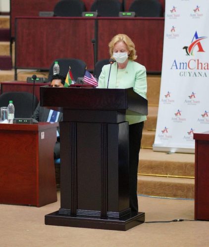 US Ambassador Sarah-Ann Lynch speaking at the AmCham forum (US Embassy photo)