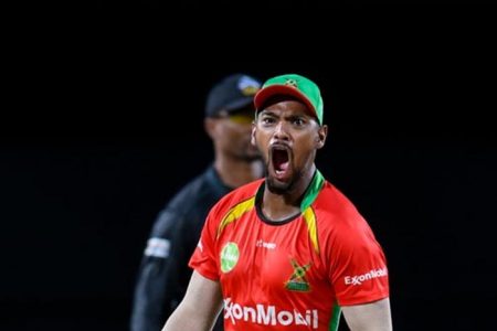 Nicholas Pooran celebrates taking the catch to dismiss Carlos Brathwaite during yesterday’s must-win encounter against the Jamaica Tallawahs in the CPL competition in Basseterre, St Kitts/Nevis. Photo by Randy Brooks-CPLT20/Getty Images)
