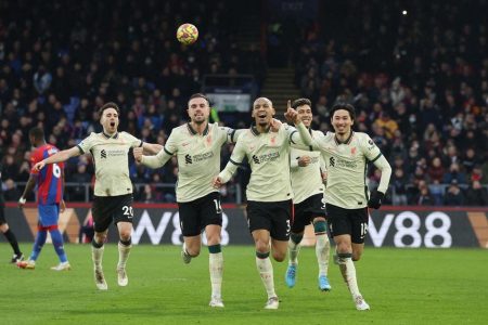 Liverpool’s Fabinho celebrates scoring their third goal with Diogo Jota, Jordan Henderson, Roberto Firmino and Takumi Minamino REUTERS/Hannah Mckay