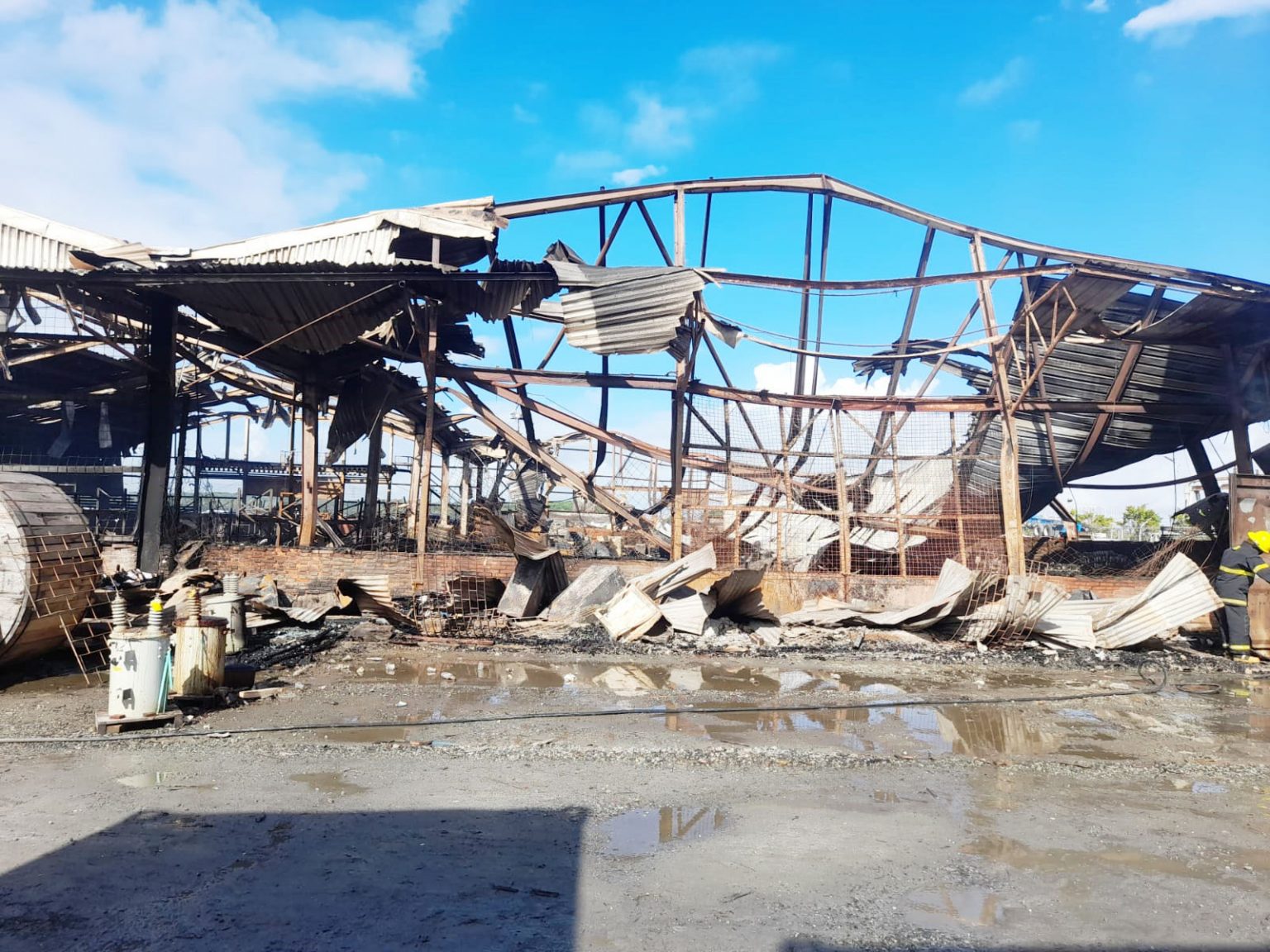 Fire razes Laparkan bonds, destroys millions in cargo - Stabroek News