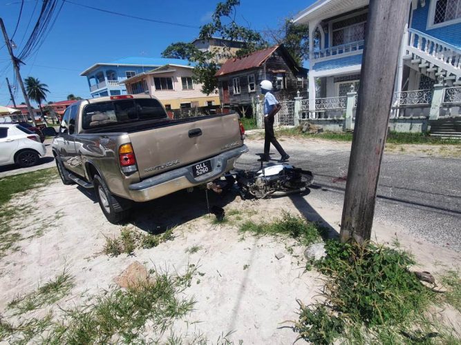 The pick-up that Elijah Profitt crashed into (Guyana Police Force photo) 
