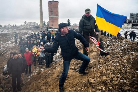 Civilians train to throw Molotov cocktails to defend the city, in Zhytomyr, Ukraine, March 1.  REUTERS/Viacheslav Ratynskyi