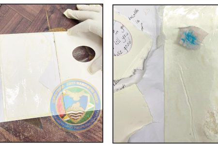 The two envelopes that were intercepted (CANU photos)