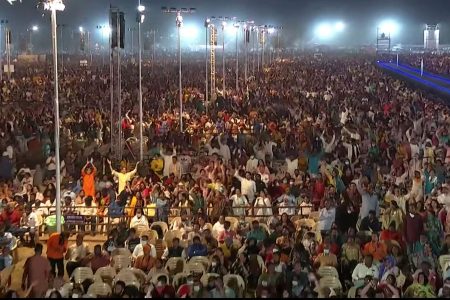 A view of the audience at the Sadhguru’s Maha Shiv Ratri celebrations in India yesterday. INSET: Soca artiste Machel Montano performs during the celebrations.