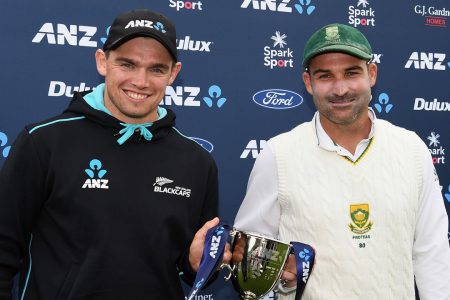 SPOILS SHARED! New Zealand’s stand in skipper Tom Latham and South Africa skipper Dean Elgar with the series trophy.
