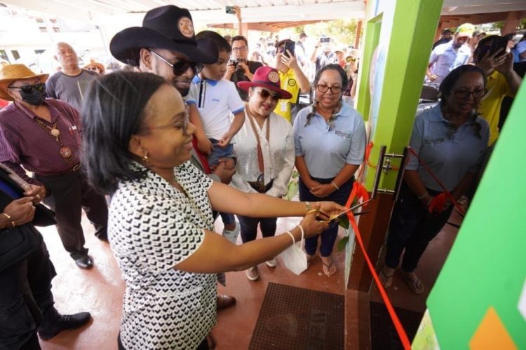 The opening of the Visit Rupununi centre (Office of the President photo) 