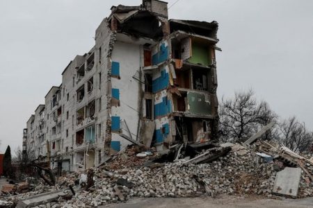 Destroyed houses are seen in Borodyanka, amid Russia's invasion on Ukraine, in Kyiv region, Ukraine, April 5, 2022. The war will have an impact on Latin America and the Caribbean. REUTERS/Gleb Garanich