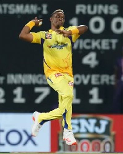 All-rounder Dwayne Bravo sends down a delivery against RCB yesterday (Photo courtesy IPL) 