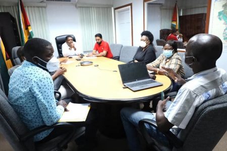 The meeting with the delegation from Mocha Arcadia (Ministry of Agriculture photo)