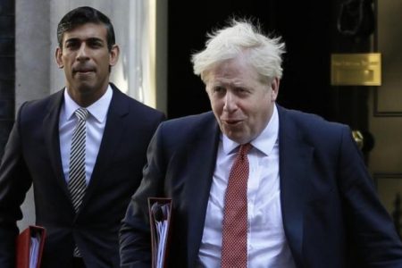 British Prime Minister Boris Johnson (right) and his finance minister Rishi Sunak