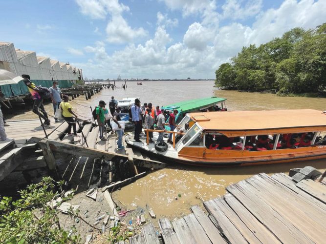 Water taxis photographed during the visit. (Ministry of Home Affairs photo)
