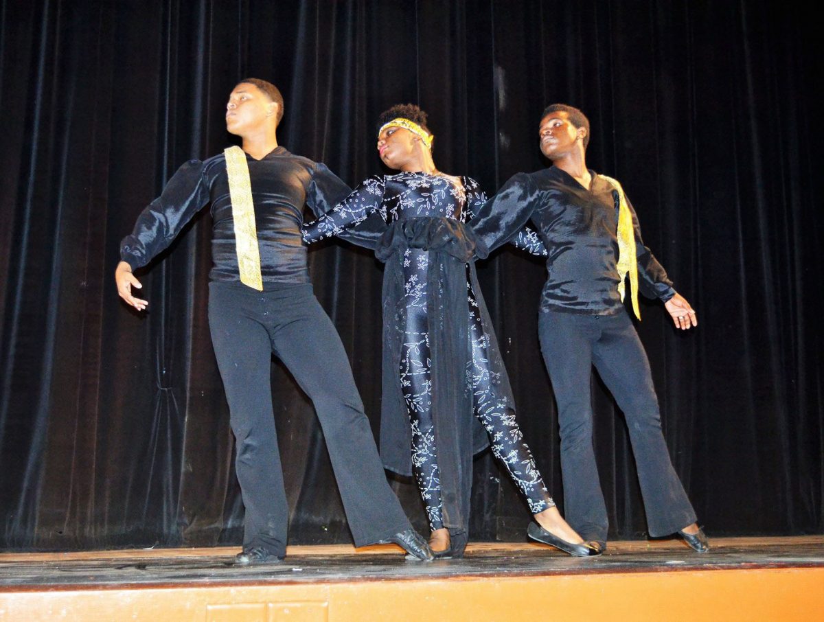 A National Dance Company Trio during
a performance in 2017 (Photo from National Drama Festival Facebook page)