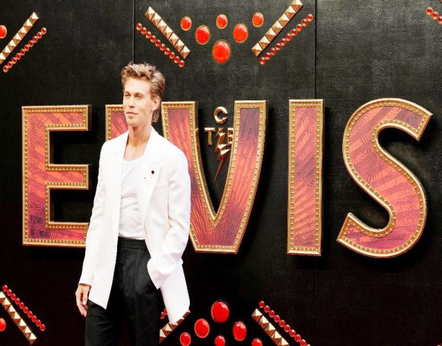 Cast member Austin Butler poses as he arrives at the London screening of 'Elvis' in London, Britain May 31, 2022. REUTERS/Maja Smiejkowska
