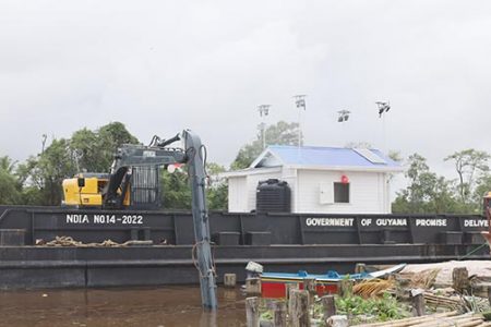 The pontoon (Ministry of Agriculture photo)