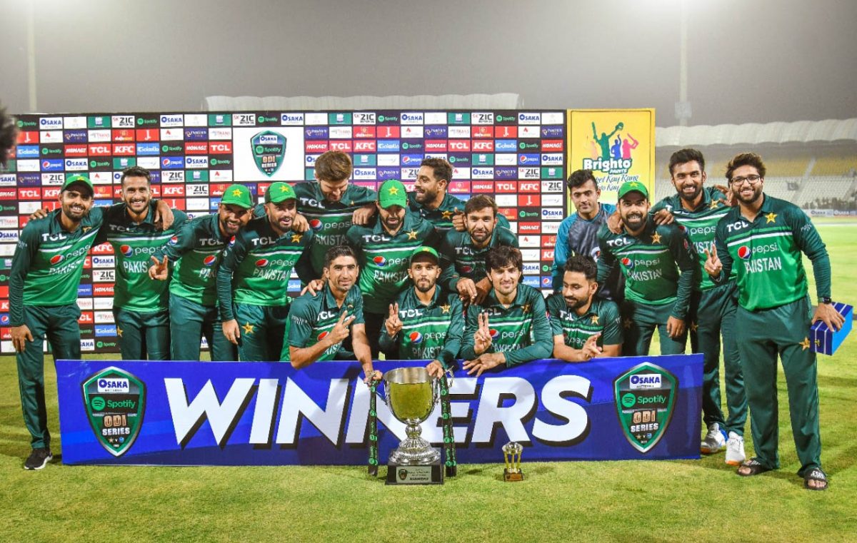 The Pakistan Cricket team celebrates its 3-0 series triumph over the West Indies. (Photo courtesy Twitter)