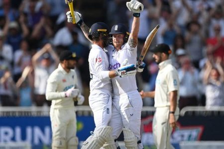 Victory! England skipper Ben Stokes and Ben Foakes celebrate their team’s astonishing last day triumph. (Photo Twitter)