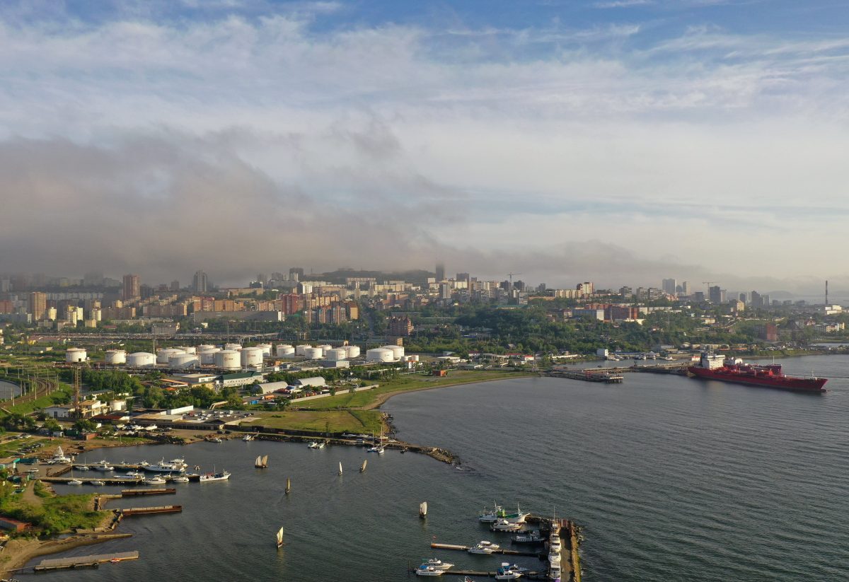 FILE PHOTO: A view shows oil tanks at the NNK-Primornefteproduct petroleum depot in the far eastern port of Vladivostok, Russia June 11, 2022. Picture taken with a drone. REUTERS/Tatiana Meel