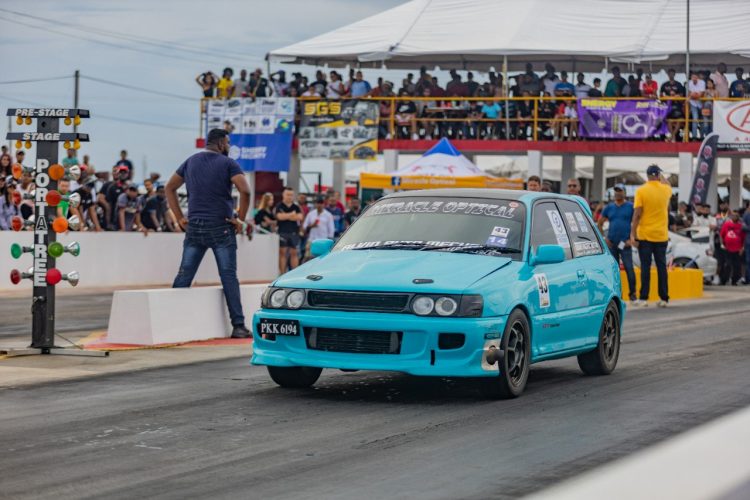 A scene from the GMR&SC International Drag Race Meet at the South Dakota Circuit