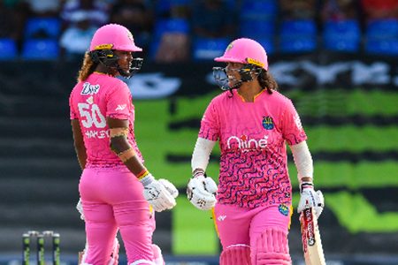 Captain Hayley Matthews (left) and South African Chloe Tryon during their half-century partnership. (Photo courtesy CPL Media)