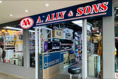 A Ally and Sons at Giftland