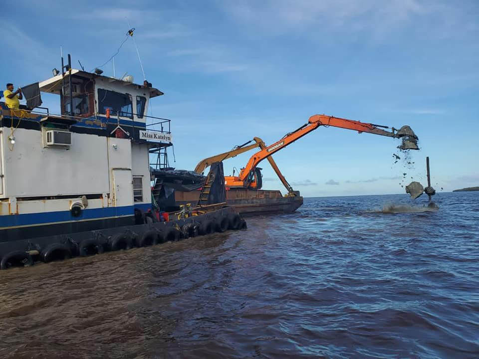 Coomera River dredging about to begin - Dredging Today