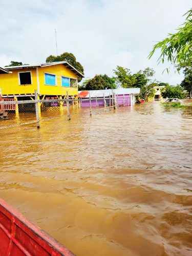 A few houses in Eteringbang that are affected by flooding. 