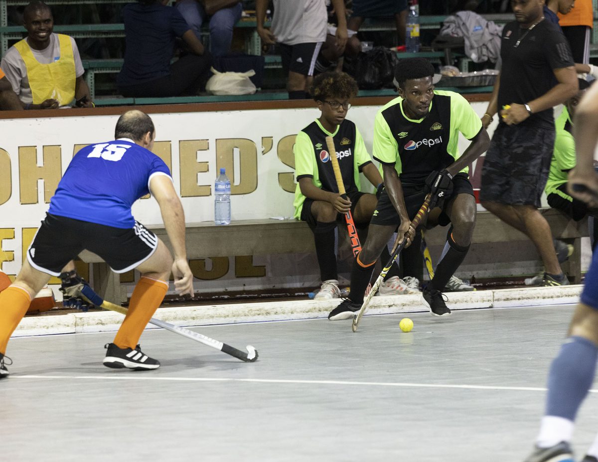 A scene from the Pepsi Hikers (green) and Bounty GCC clash in the Lucozade Indoor Championship