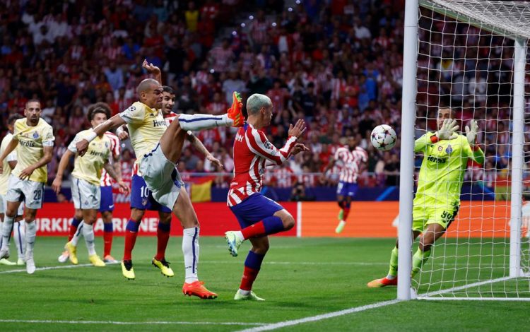 Atletico Madrid’s Antoine Griezmann scores their second goal REUTERS/Juan Medina