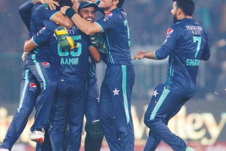 Pakistan held their nerve to defend 145 and defeat England in yesterday’s T20.
