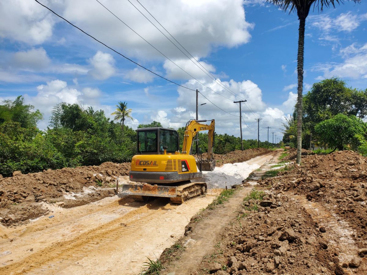 Work underway in the community (Ministry of Public Works photo)