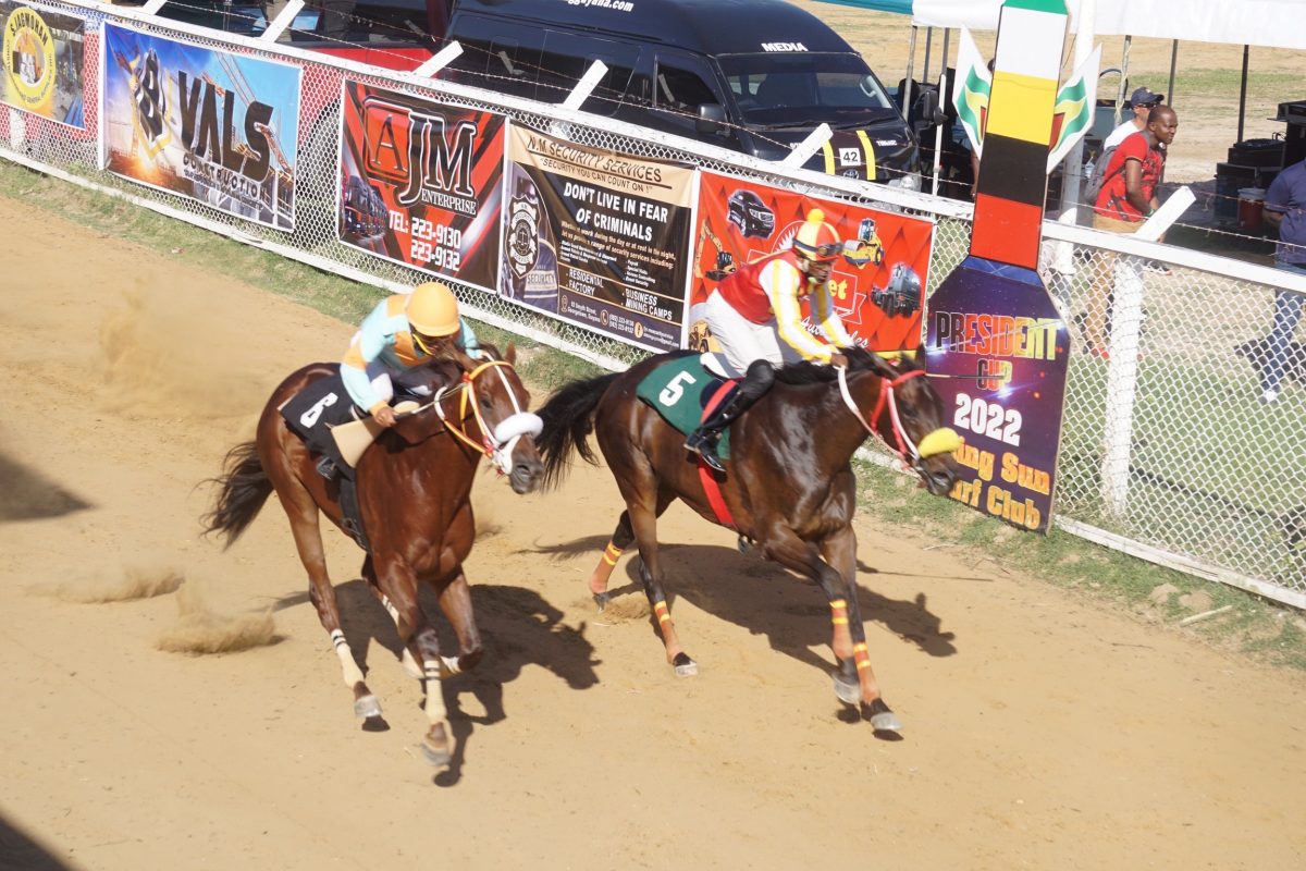 The Jumbo Jet Thoroughbred Racing Committee hosted a race meet  on Sunday at the Bush Lot United Turf Club.