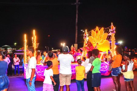 A scene from yesterday’s Guyana Hindu Dharmic Sabha’s Diwali motorcade which returned to the streets last evening after a two-year hiatus due to COVID-19. (Department of Public Information photo)
