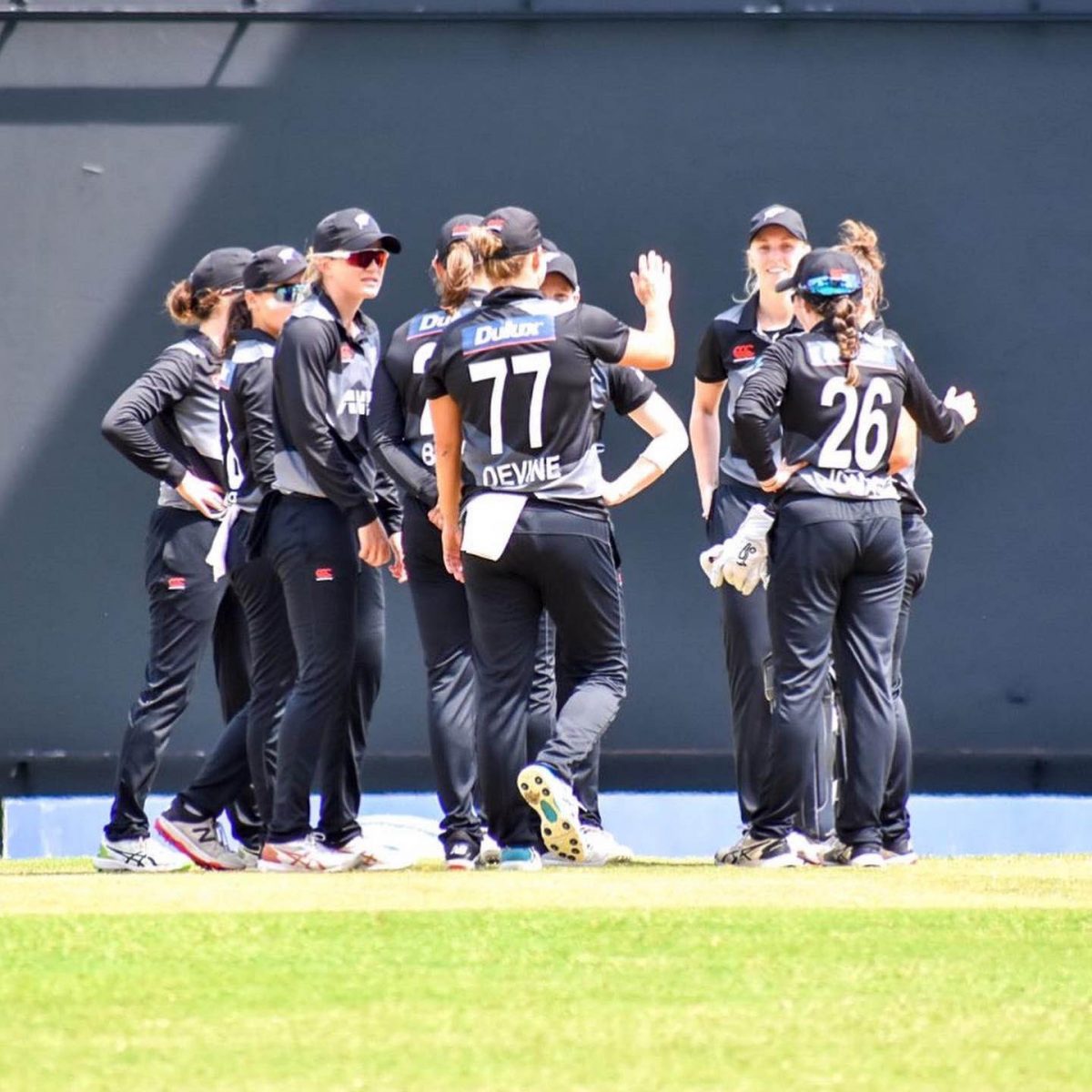 New Zealand women defeated their West Indian counterparts by six wickets in the second T20 International yesterday.