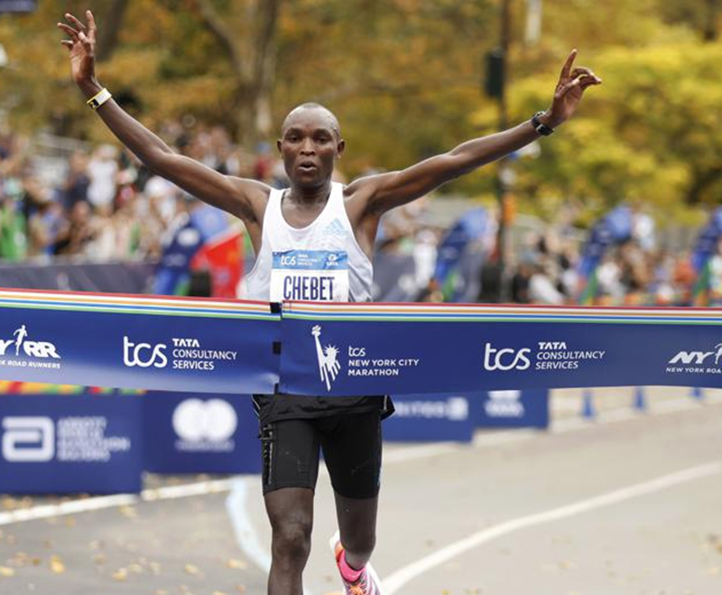 Kenyans sweep New York City Marathon in punishing heat - Stabroek News