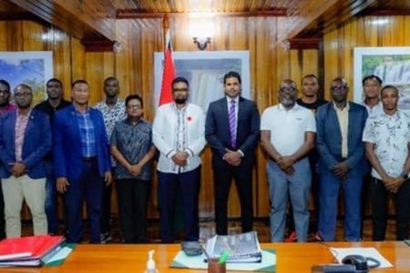 President Irfaan Ali posing with members of the GFF, players and other stakeholders inclusive of
the K&S Organization following the announcement of the One Guyana President’s Cup.
