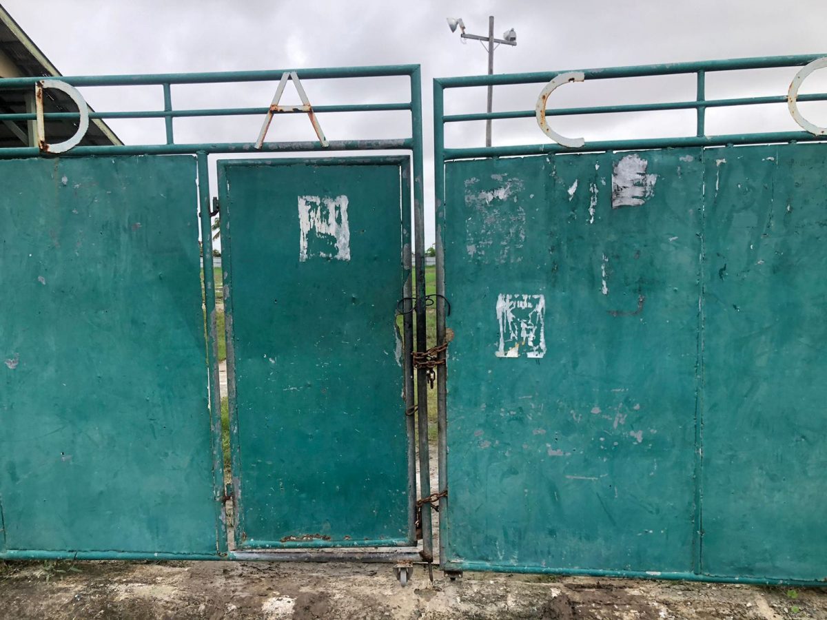 Padlocks on the gate (Ministry of Public Works photo)