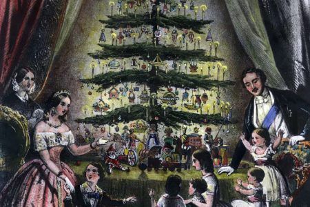  After the London Illustrated News published an image of Queen Victoria’s tree, the public eagerly sought to mimic the tradition (Photo: Wikimedia Commons)
