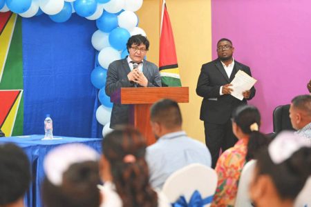 PAHO/WHO  Health Systems and Services Advisor, Daniel Albrecht speaking at the commissioning (Office of the President photo) 