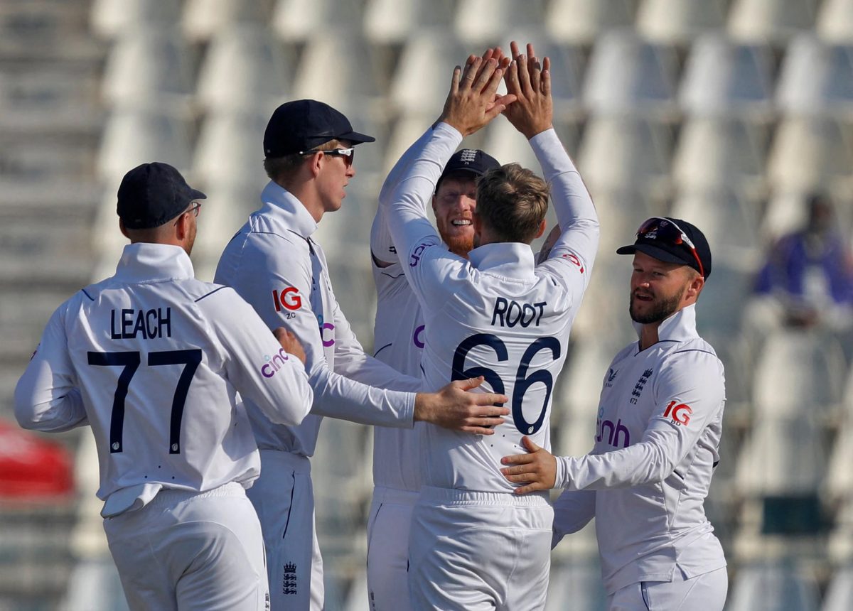 England’s Joe Root celebrates with his teammates after the dismissal of Pakistan’s Faheem Ashraf. REUTERS/Akhtar Soomro