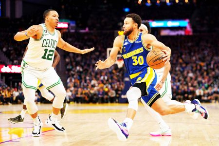 Golden State Warriors guard Stephen Curry (30) dribbles the ball against Boston Celtics forward Grant Williams (12) in the fourth quarter at the Chase Center. Mandatory Credit: Cary Edmondson-USA TODAY Sports