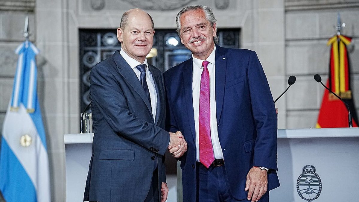 German Chancellor Olaf Scholz  (left) and Argentine President Alberto Fernandez (Photo: Kay Nietfeld/dpa)