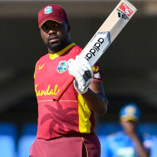 Red Force skipper Darren Bravo struck his second century in the match against the Leeward Islands Hurricanes Saturday in their drawn encounter.
