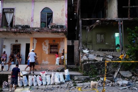 A damaged house is pictured following an earthquake in Isla Puna, Ecuador March 18, 2023. (Reuters photo)